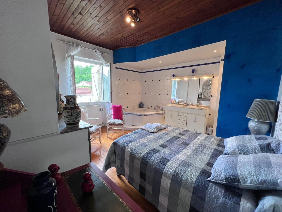 Deluxe Room,1408969547:JPEG