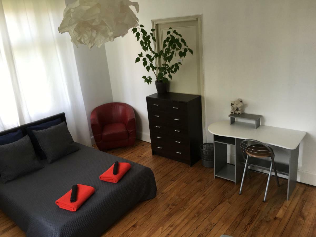 Chambre Triple avec Salle de Bains Commune